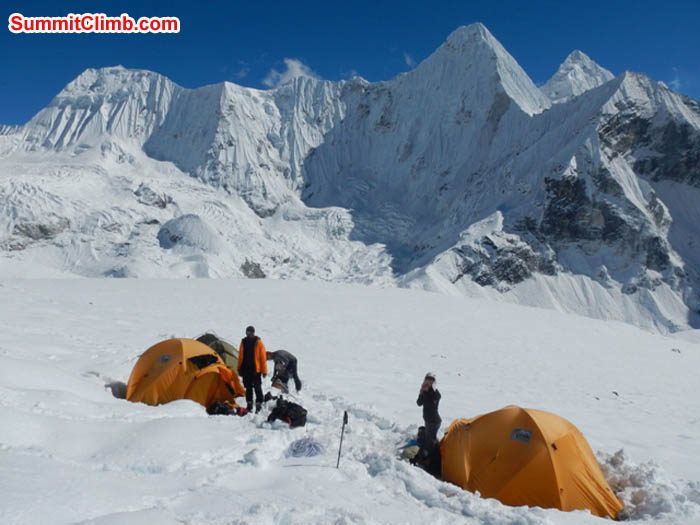 Saz, Tim, and Maggie in ABC. Mingo mountain range lies in the background. Mark van 't Hof Photo.