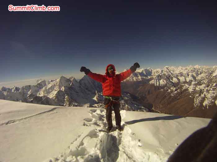 Andreas on the summit. Photo Fernando Joerger.