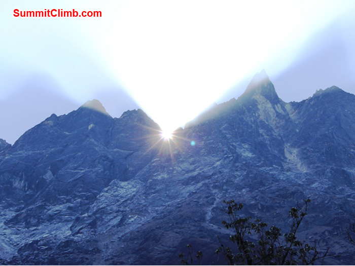 Sunrise over the Chetra La, as taken from Karki Teng. Photo by Julie Piskorz