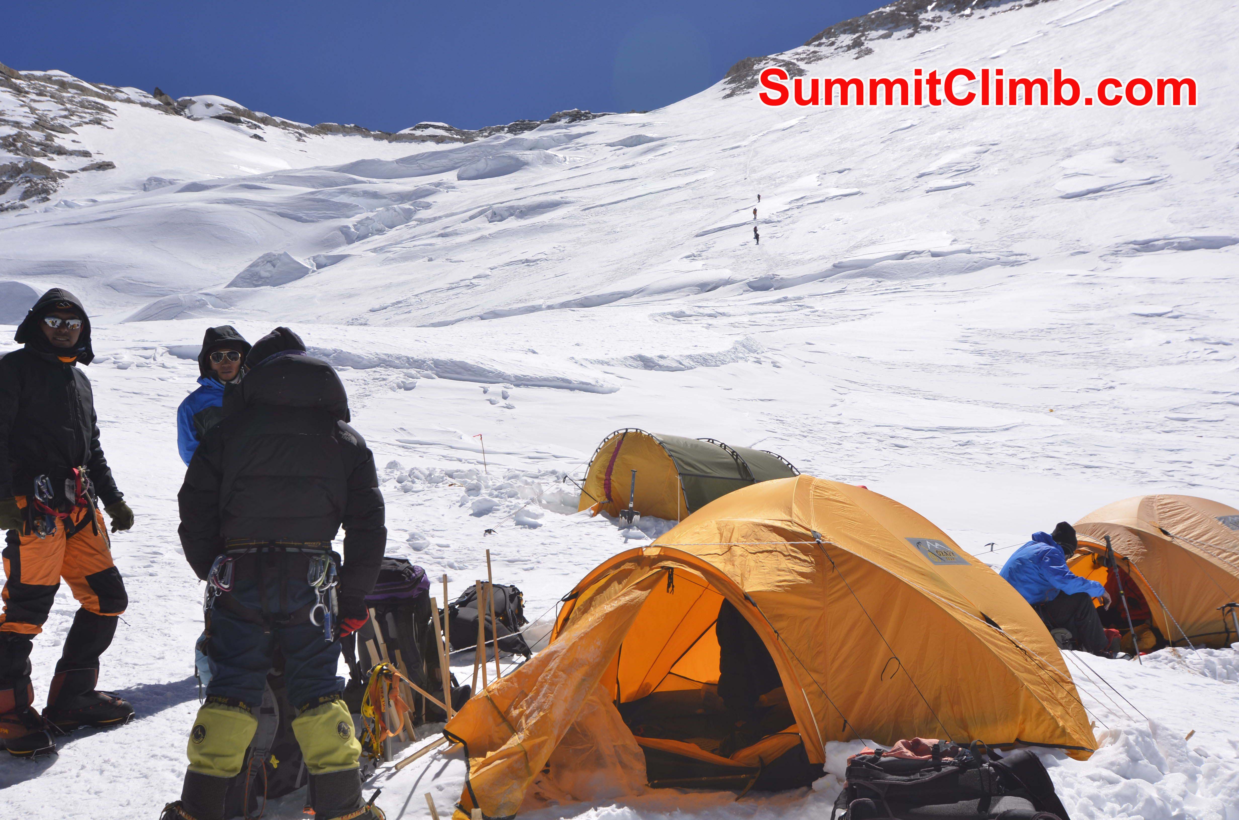 Camp 2. Dmitri Nichiporov photo