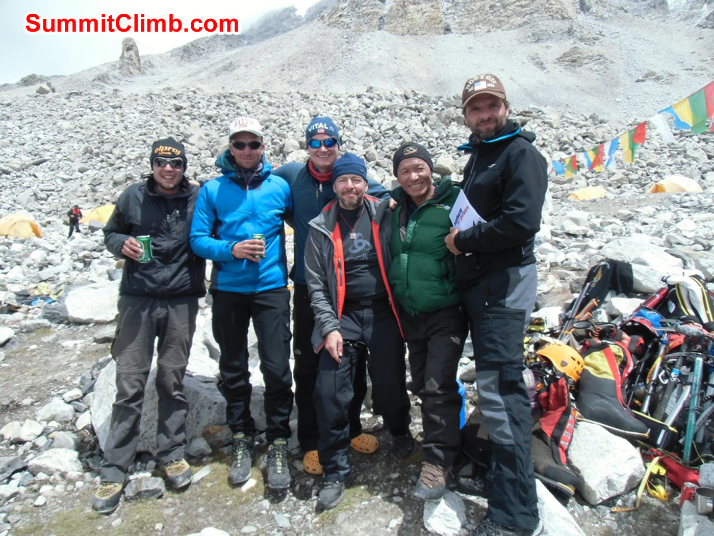 Gesegnetes Team Germany mit Jangbu. Foto by Scholles