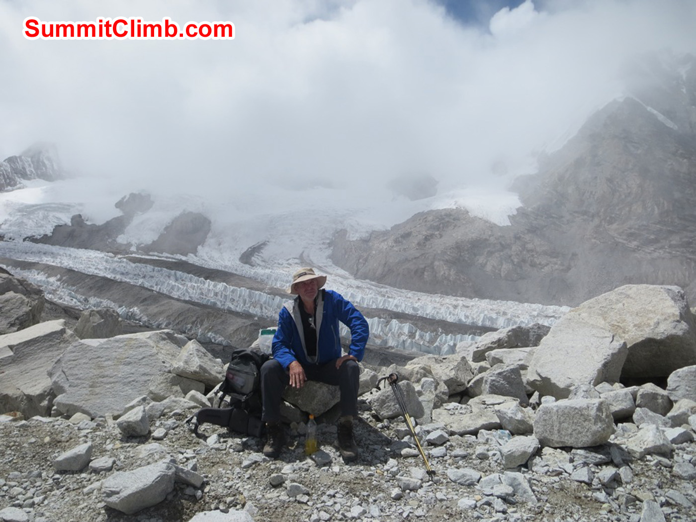 In front off the glacier. Foto by Andre Aaldering.