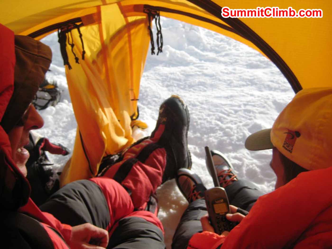 Dan Mazur and Uwe Lerner prepare tweet inside tent at Camp 1.5 - Photo by Marina Cortes
