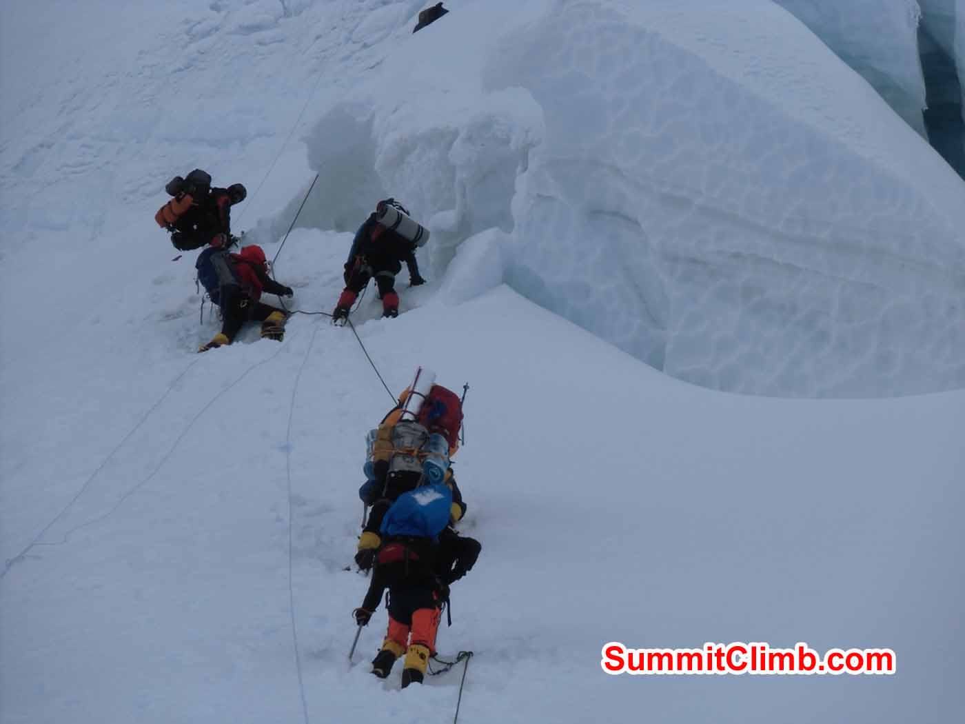 Team Germany in Aktion bei der Akklimatisierungstour. Foto by Scholles