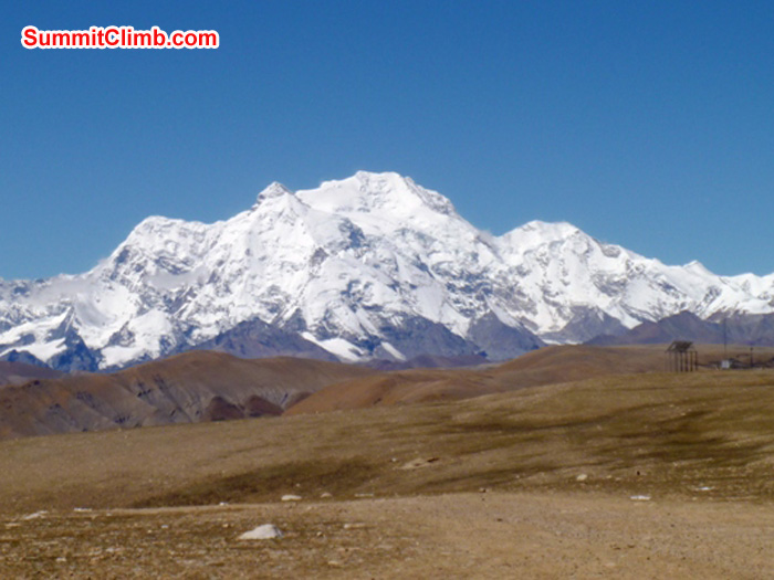 Shishapangma seen from the Yakri Shong La. Photo by Matt