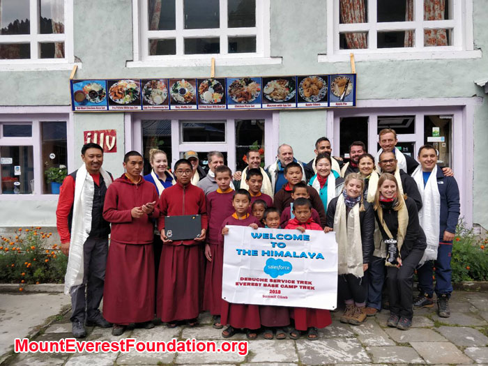 SalesForce VTO Deboche Service Trek team