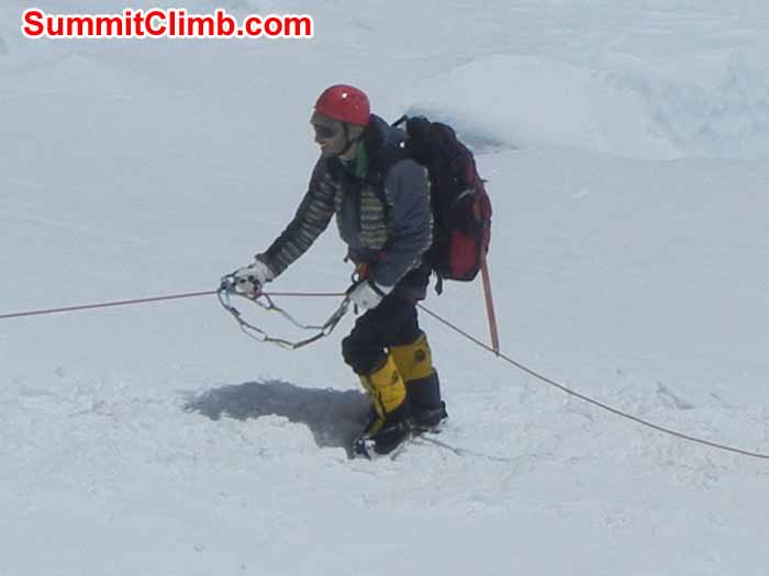 Adi Koszta climbing up to the North Col