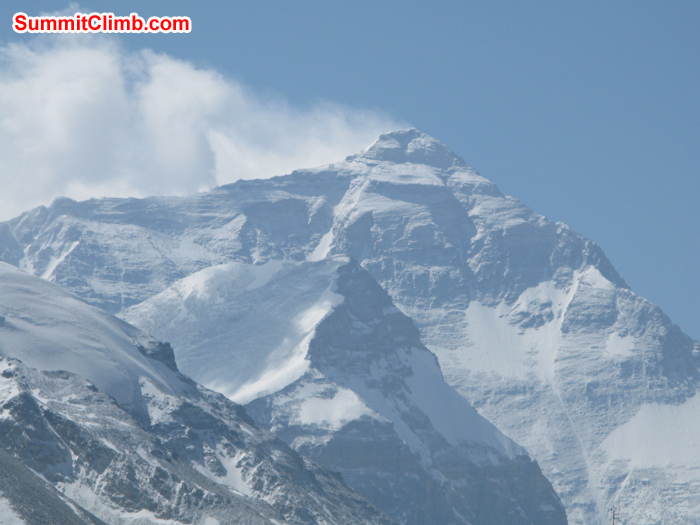 Clear view of Mount Everest from Chinese base camp. Photo Rares Voda