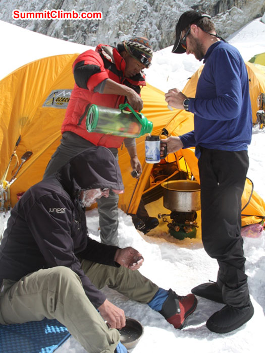 Enjoying hot drinks and a break in camp 1. Monika Witkowska Photo