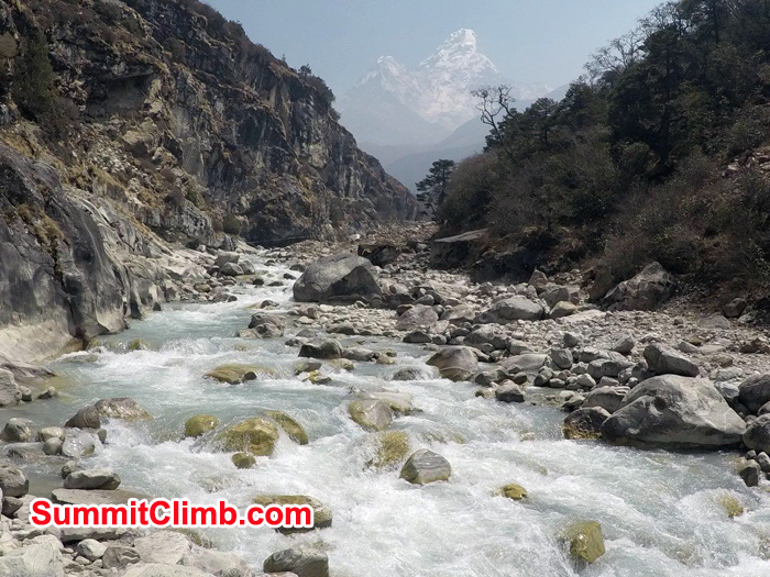 Dhud khosi river on the way to Everest Trek.