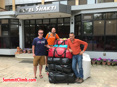 everest climb meeting