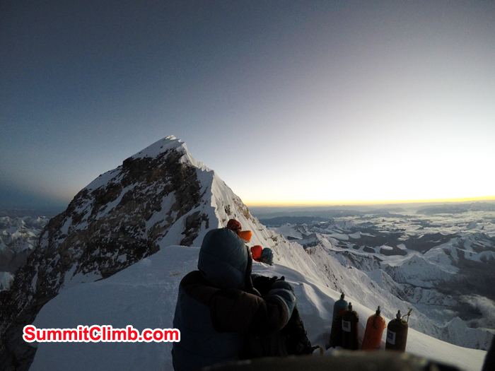 Member changing oxygen before famous hillary step