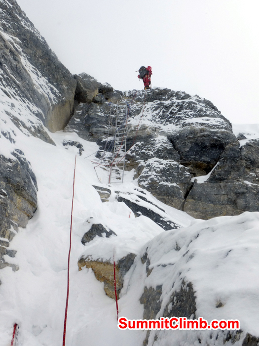 everest climb north summit