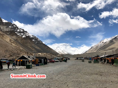 everest climb basecamp