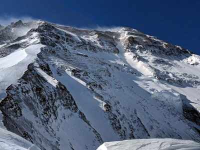 everest climb basecamp