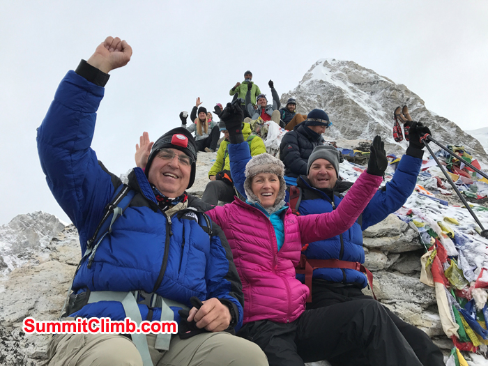everest basecamp trek group are at the Kalapather