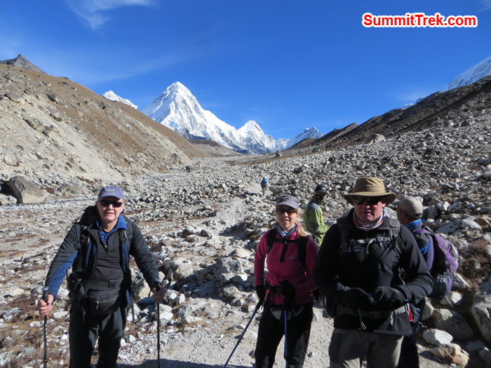 David Owens, Monique De Jong, Simon McMahon posing for picture near to Lobuche. Photo by Daniel Haraburda Joseph