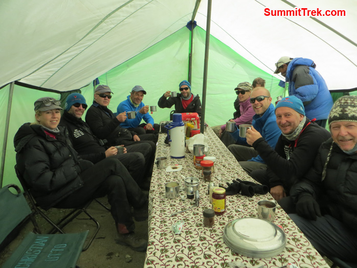 ../../images/Island Peak 2012/280329.JPG