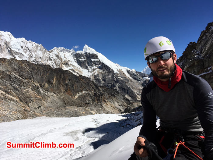 Andy posing at Cho La. Photo Andrew Turvey