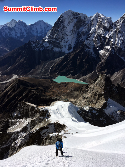Warwick in fixed line. Photo Andrew Turvey