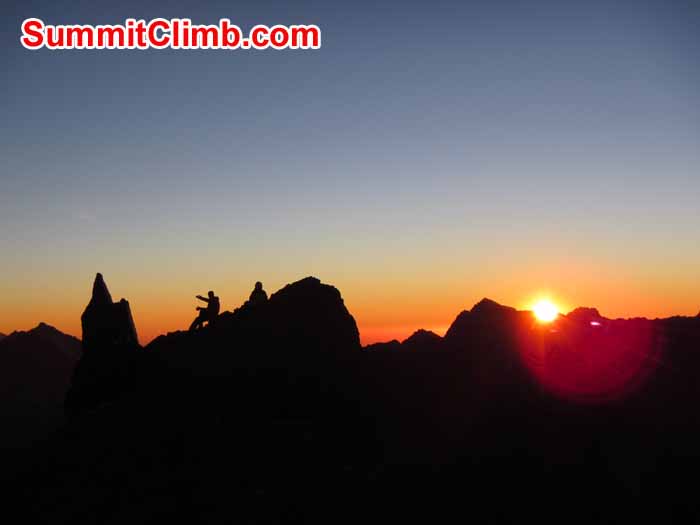 Sunset at camp 1 before the storm on the 15th - Photo: Max Kausch