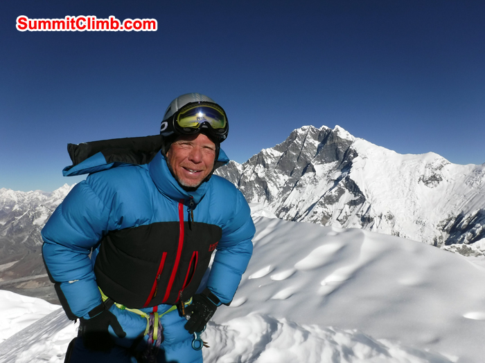 Gordon at the summit of Baruntse