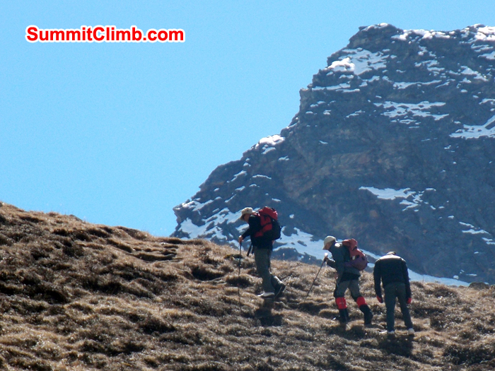 Trek across the Zetra La pass