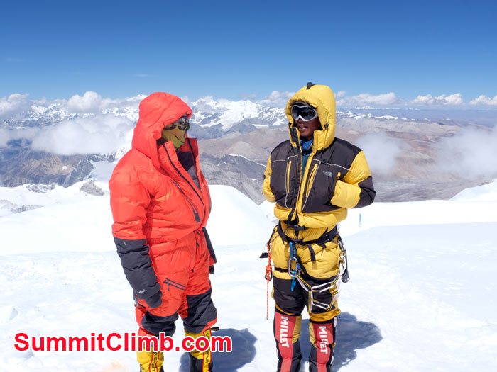Resting and chating at camp site. Photo Philip