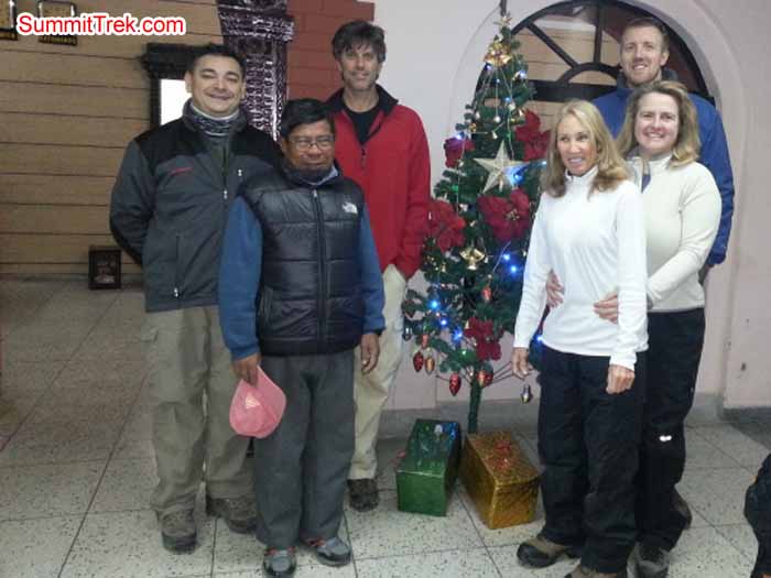 Christmas - New Year's Trek Team Christmas - New Year's Trek Team