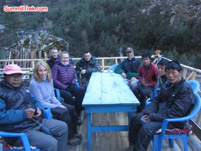 team resting at Phakding. Photo Henri Vos