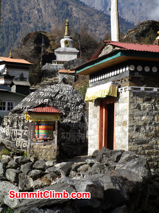 Mane, stupa in Everest Trek. Photo Meryl Lipman