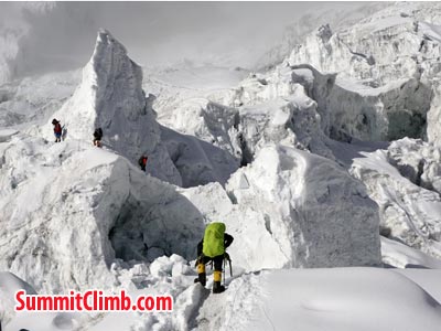 Bit of Ice fall. Photo Puwei L