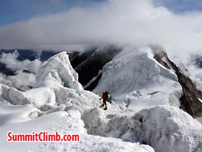 Members are on the Fixed line. Photo Puwei L