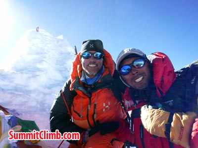 Magnus and Tenji at the top of Manaslu