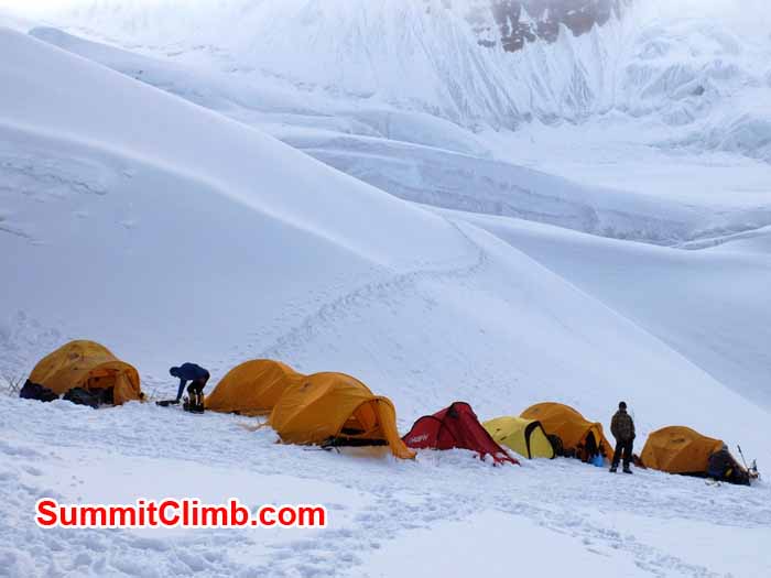 setting up camp 2 manaslu