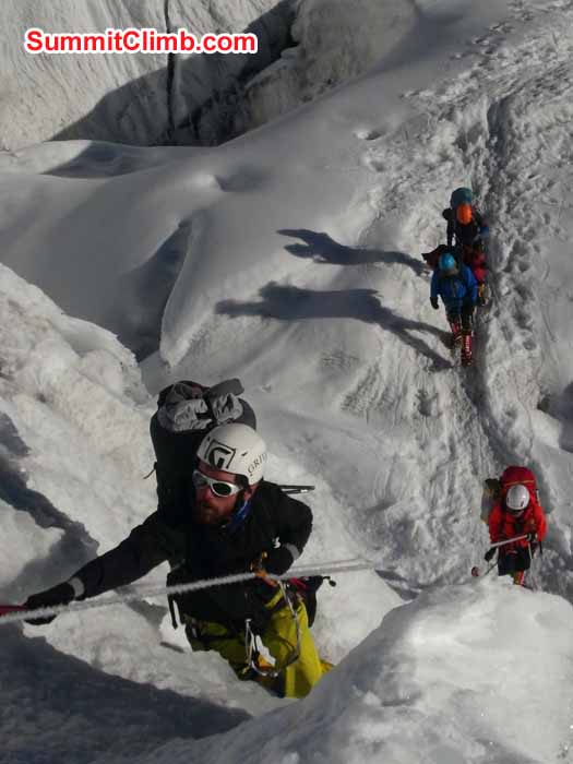 ice step with other climbers
