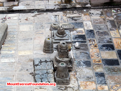 nepal volunteer trek