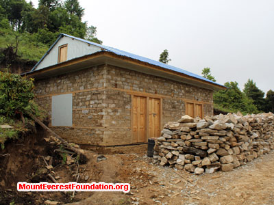 nepal volunteer trek, sign