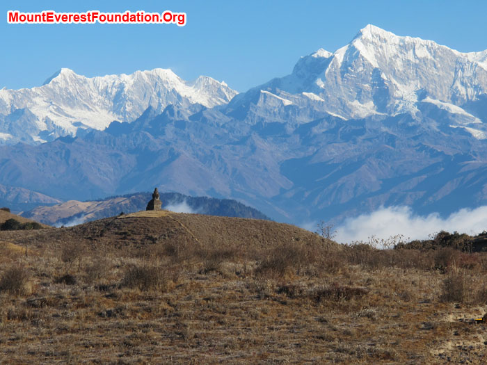 Himalaya View on the way of service trek. Photo by Marie